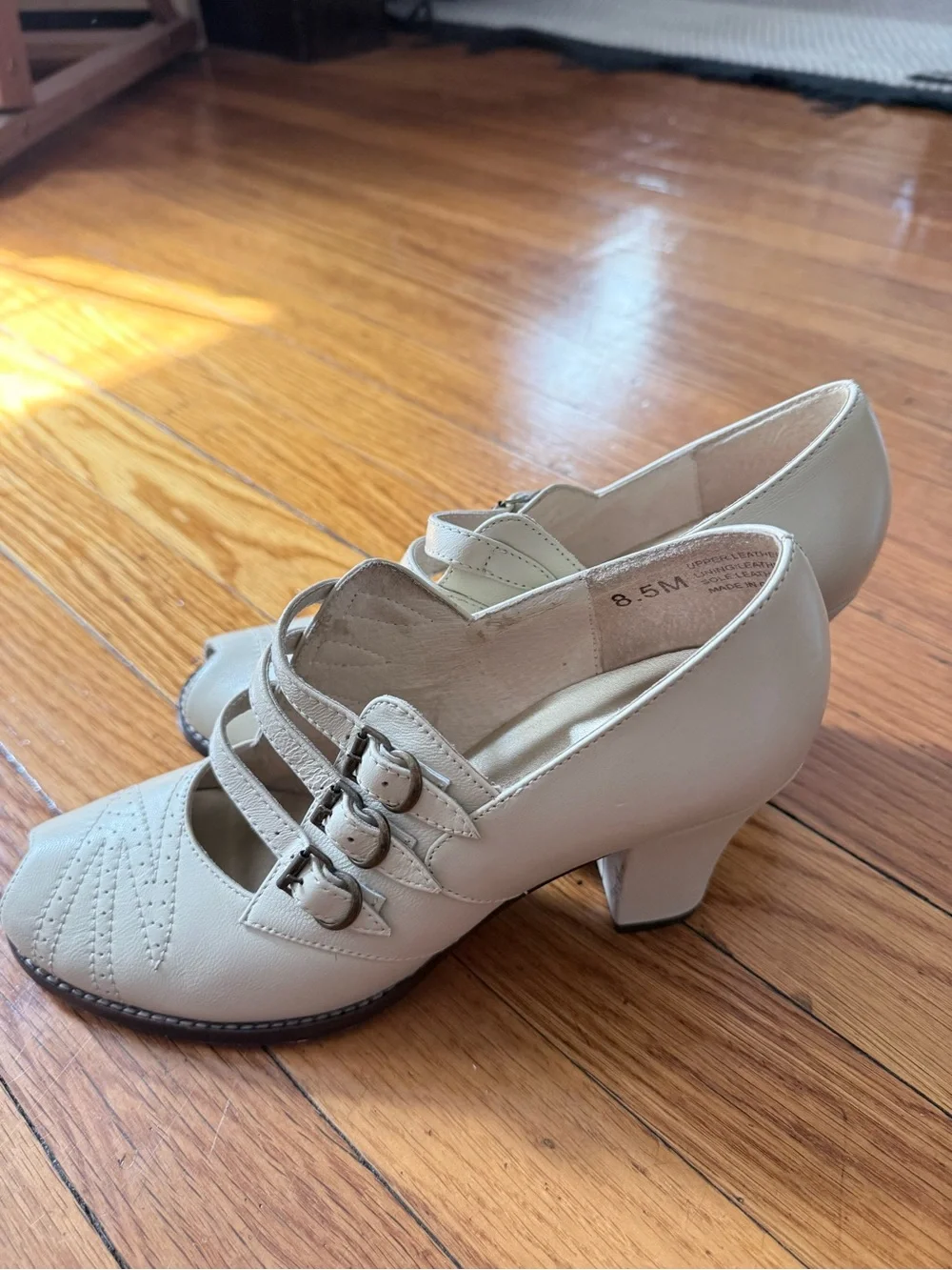 Remix Vintage Shoes Aviator- Triple-Strap Mary Jane Heels - Picture 5 of 7